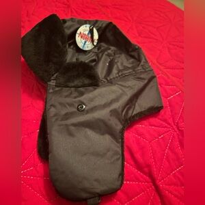 NWT-True North Faux-fur Trapper Black Winter Hat with Ear Flaps-unisex